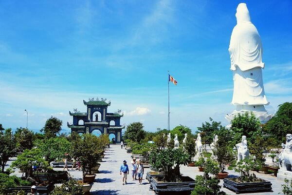 chùa linh ứng top 6 địa điểm du lịch đà nẵng đẹp