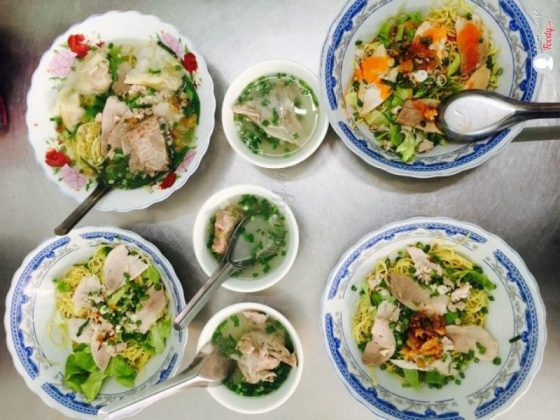 mì thảy top 8 món ăn đặc sản Vũng Tàu siêu ngon siêu rẻ